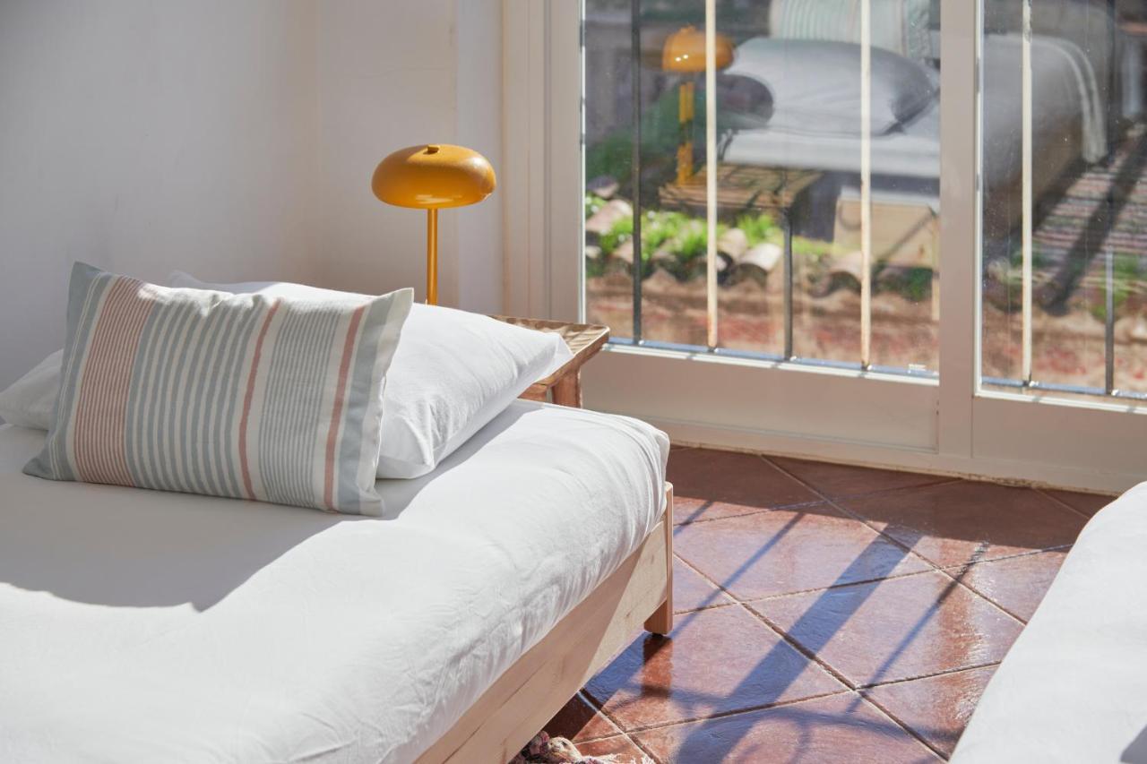 Central & Sunny 2Br Apt Near Beach, By Timecooler Setúbal Zewnętrze zdjęcie