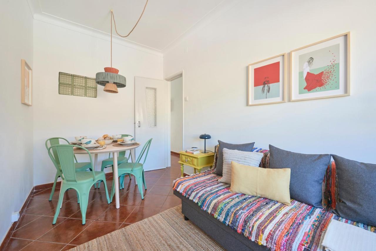 Central & Sunny 2Br Apt Near Beach, By Timecooler Setúbal Zewnętrze zdjęcie