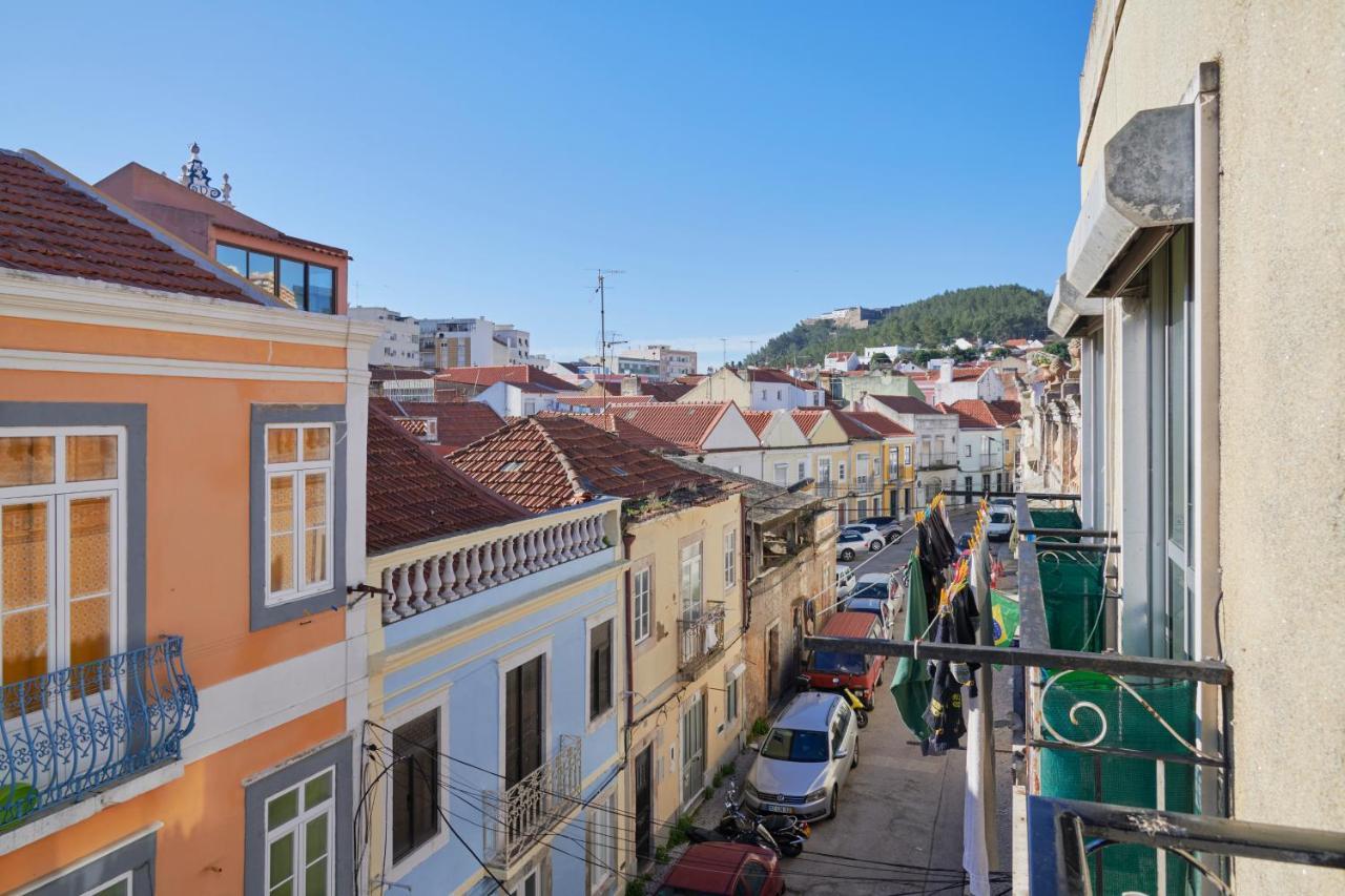 Central & Sunny 2Br Apt Near Beach, By Timecooler Setúbal Zewnętrze zdjęcie